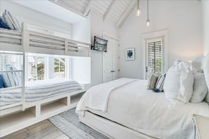 Primary King Bedroom, 2nd Floor