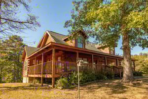 Bearadise 4 Us, a 3 bedroom cabin rental located in Pigeon Forge