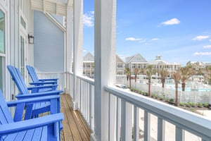 Second King Poolside Balcony, 2nd Floor
