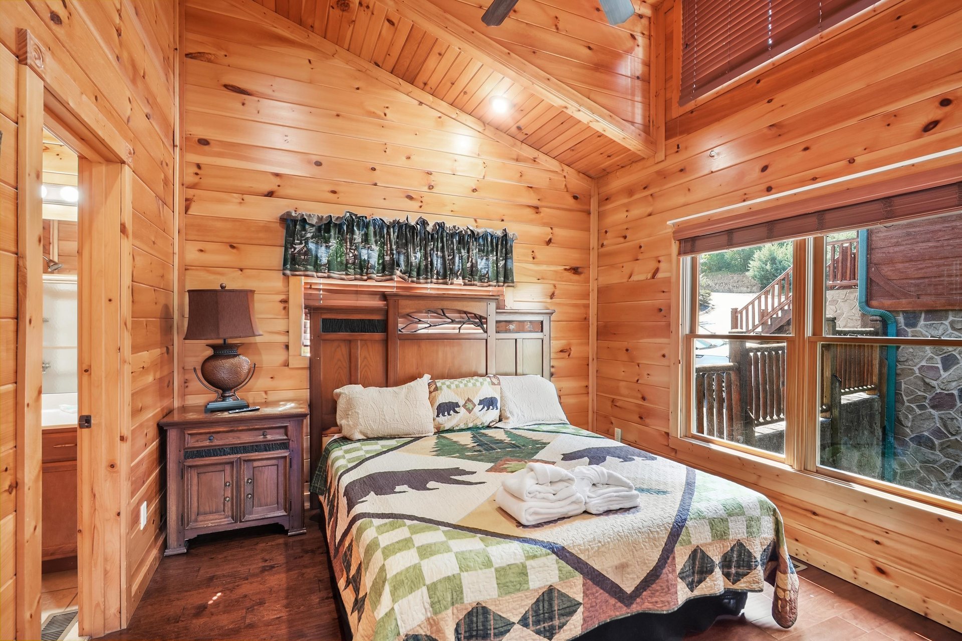 10Primary Bedroom