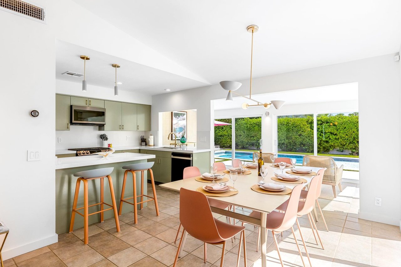 Indoor Dining for 8