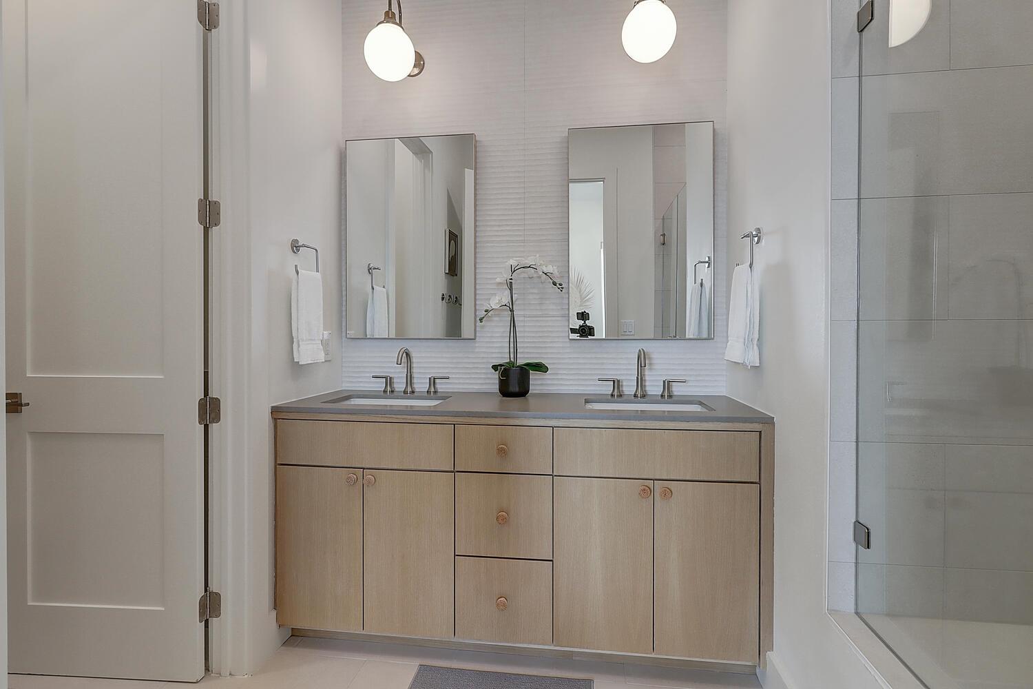 2nd Floor, Primary King Bathroom