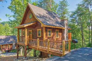 Front deck entrance to cabin
