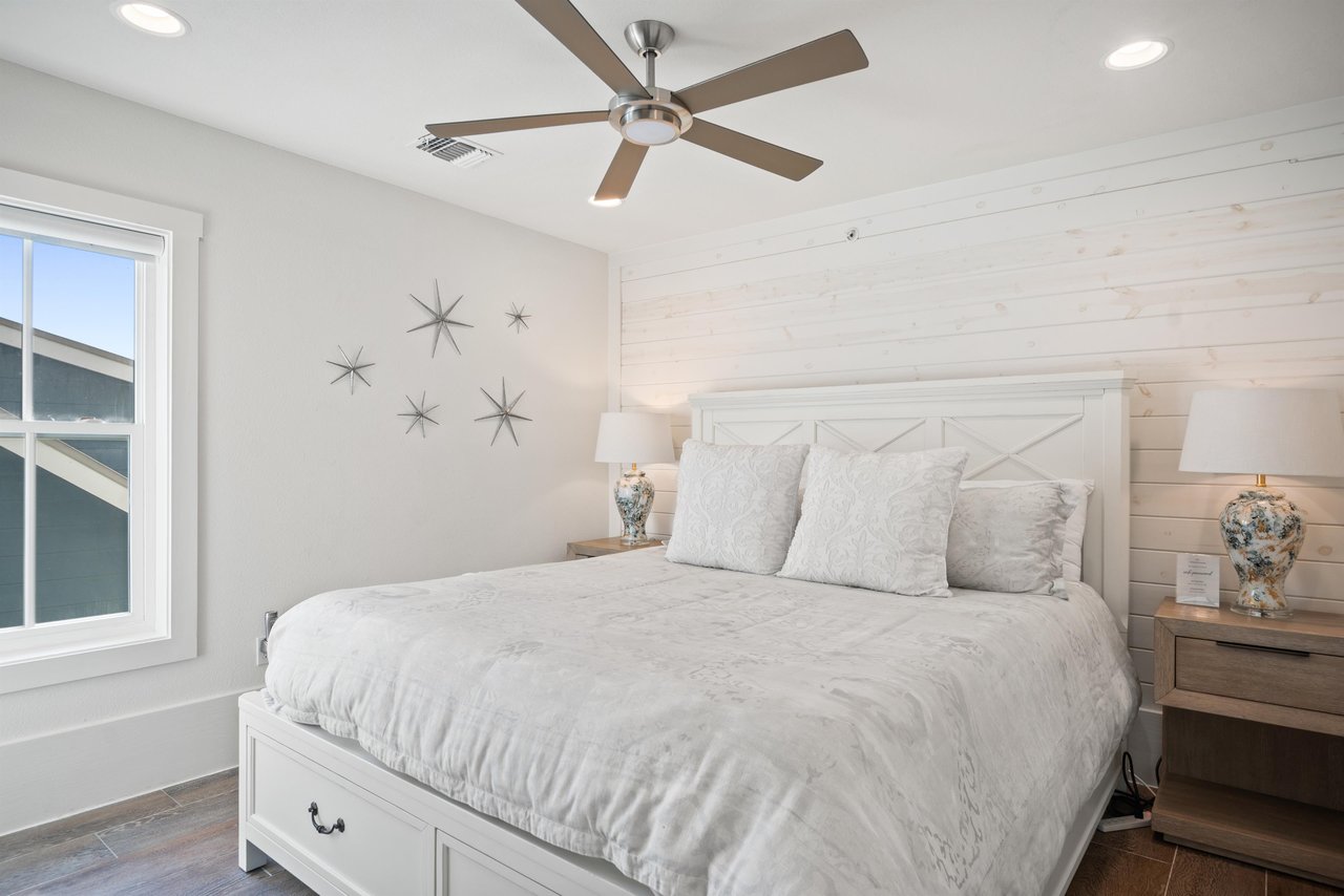 King Suite, 3rd Floor
