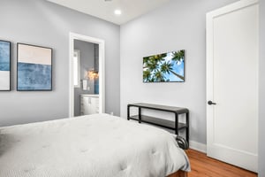 Queen Bedroom, 1st Floor