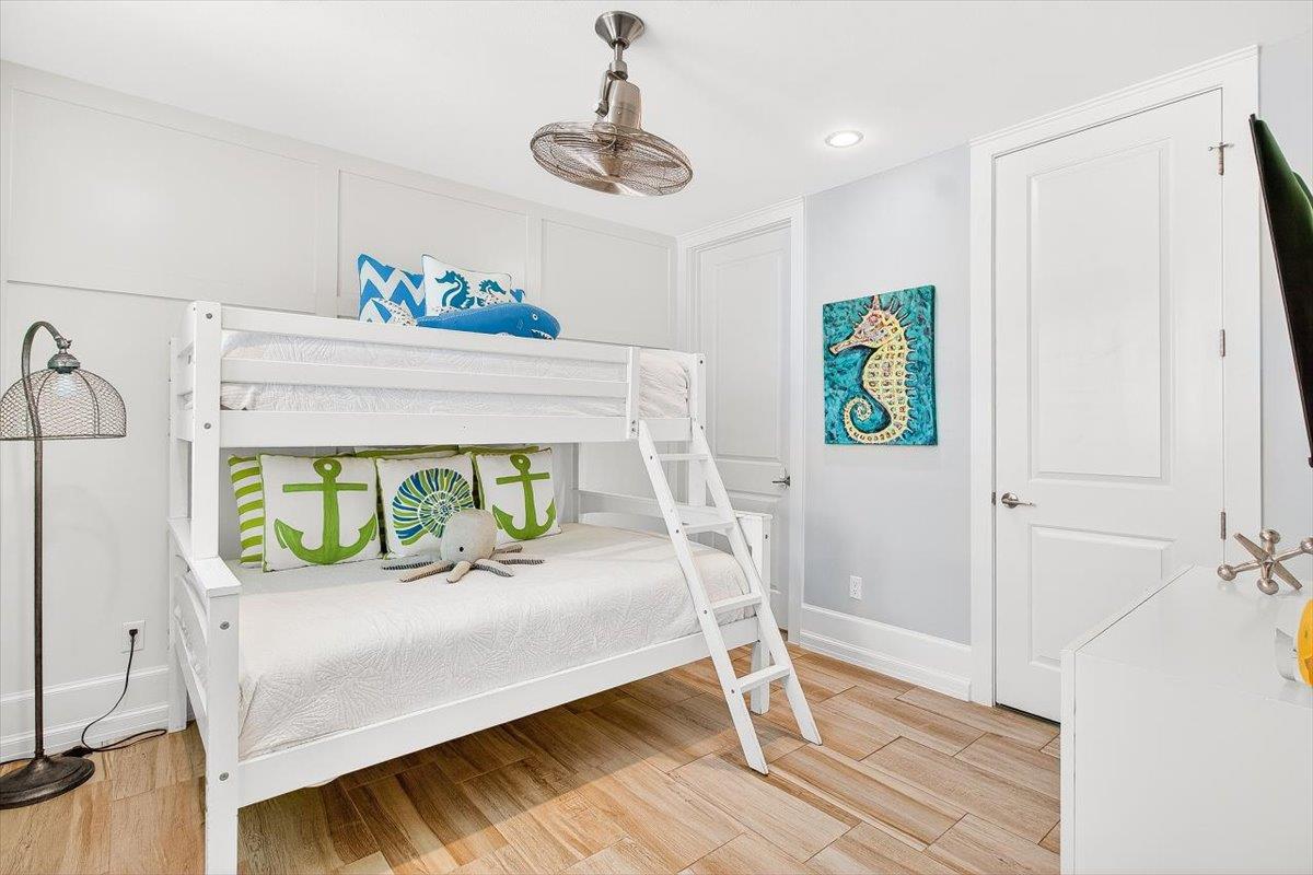 TwinFull Bunk Bedroom