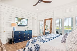 Primary King Bedroom, 2nd Floor