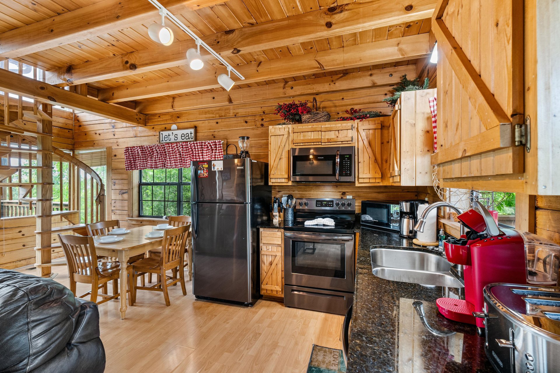 KitchenDining Area
