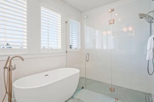 Primary King Bathroom, 3rd Floor