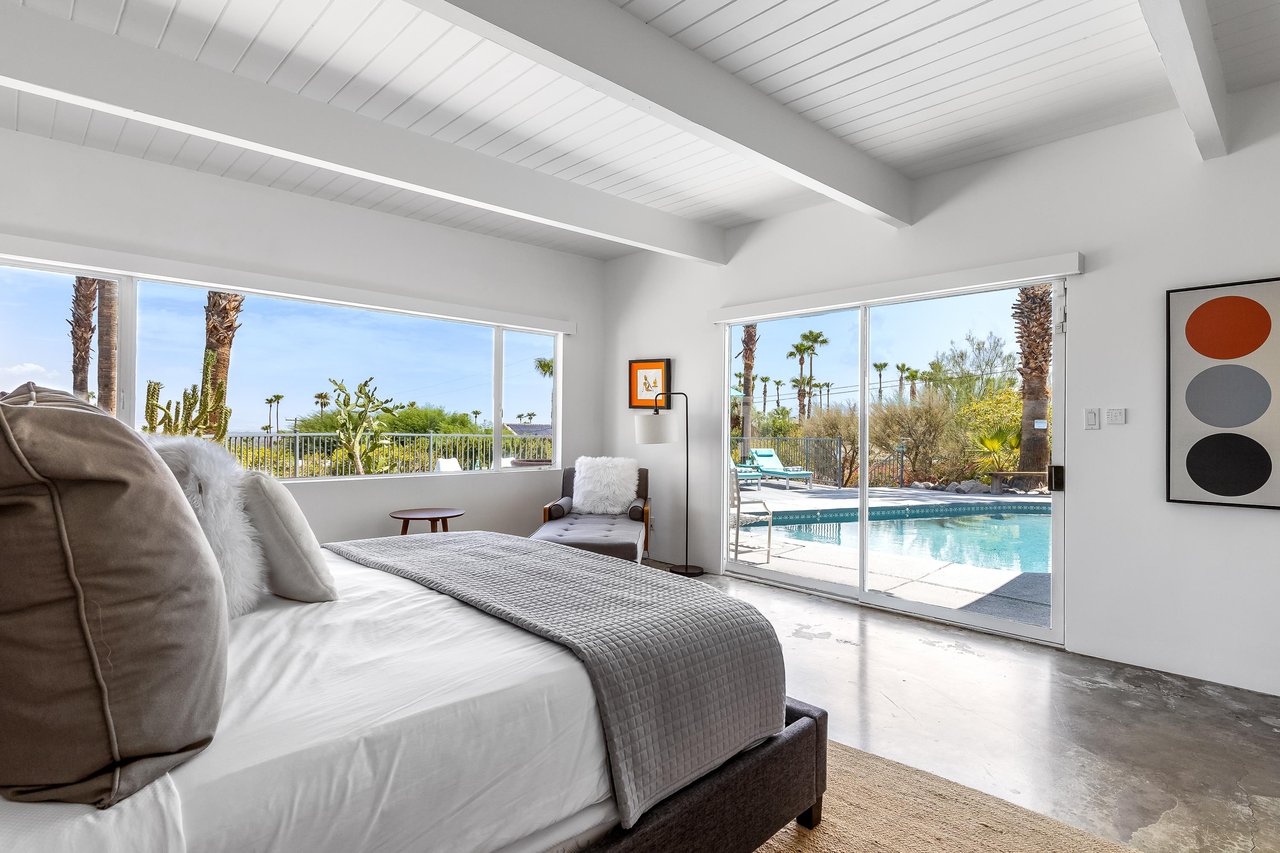 Amazing views of the pool