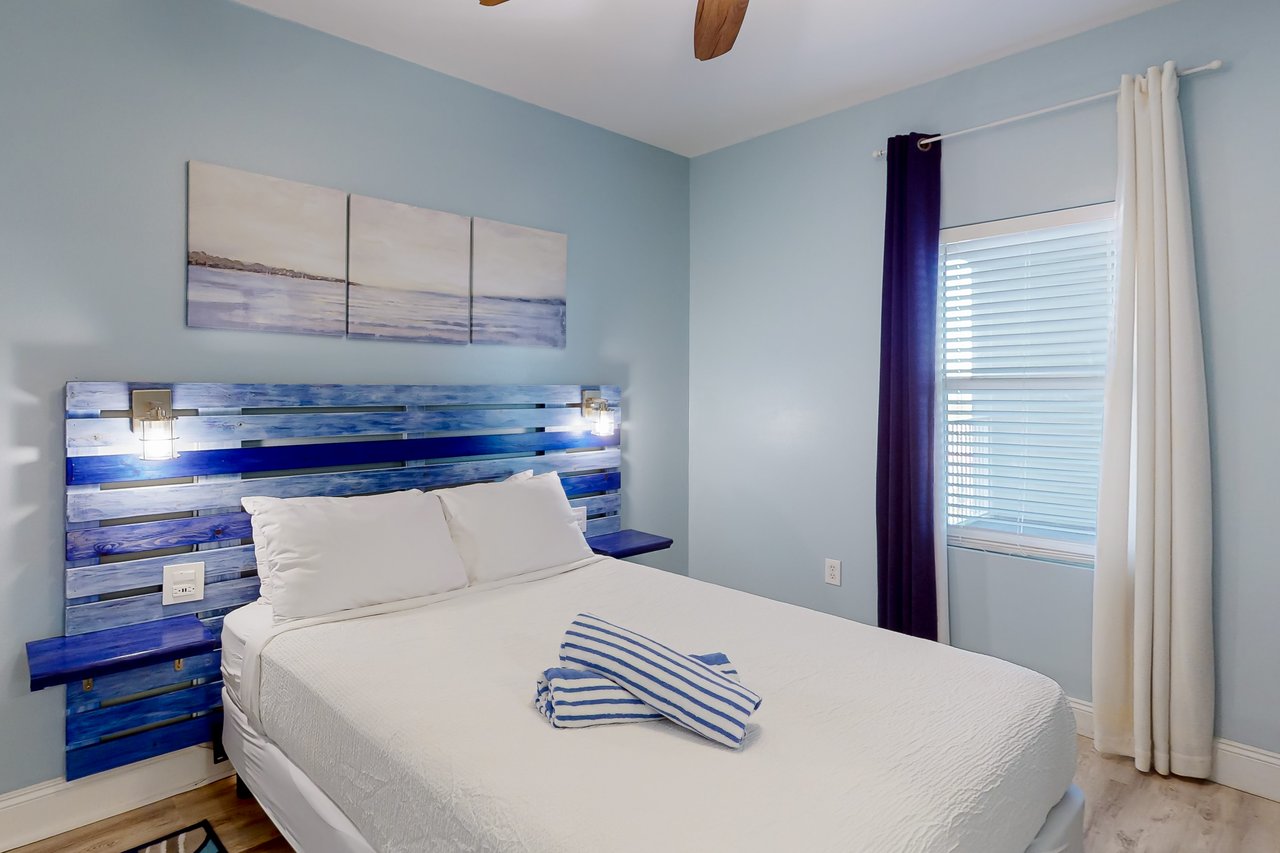 Laketown Wharf 1306 16