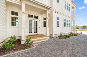 Side Entry, 1st Floor