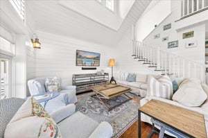 2nd Floor, Primary Living Room