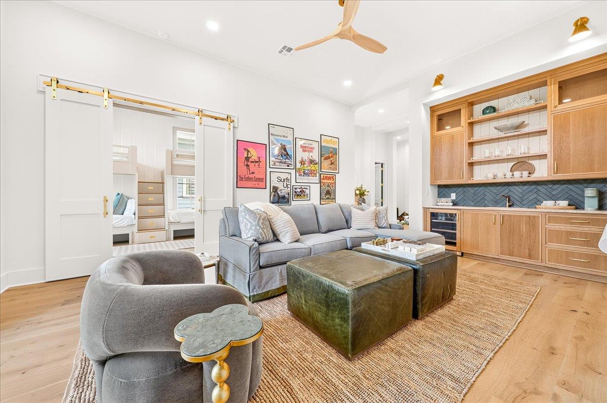 1st Floor, Living Room