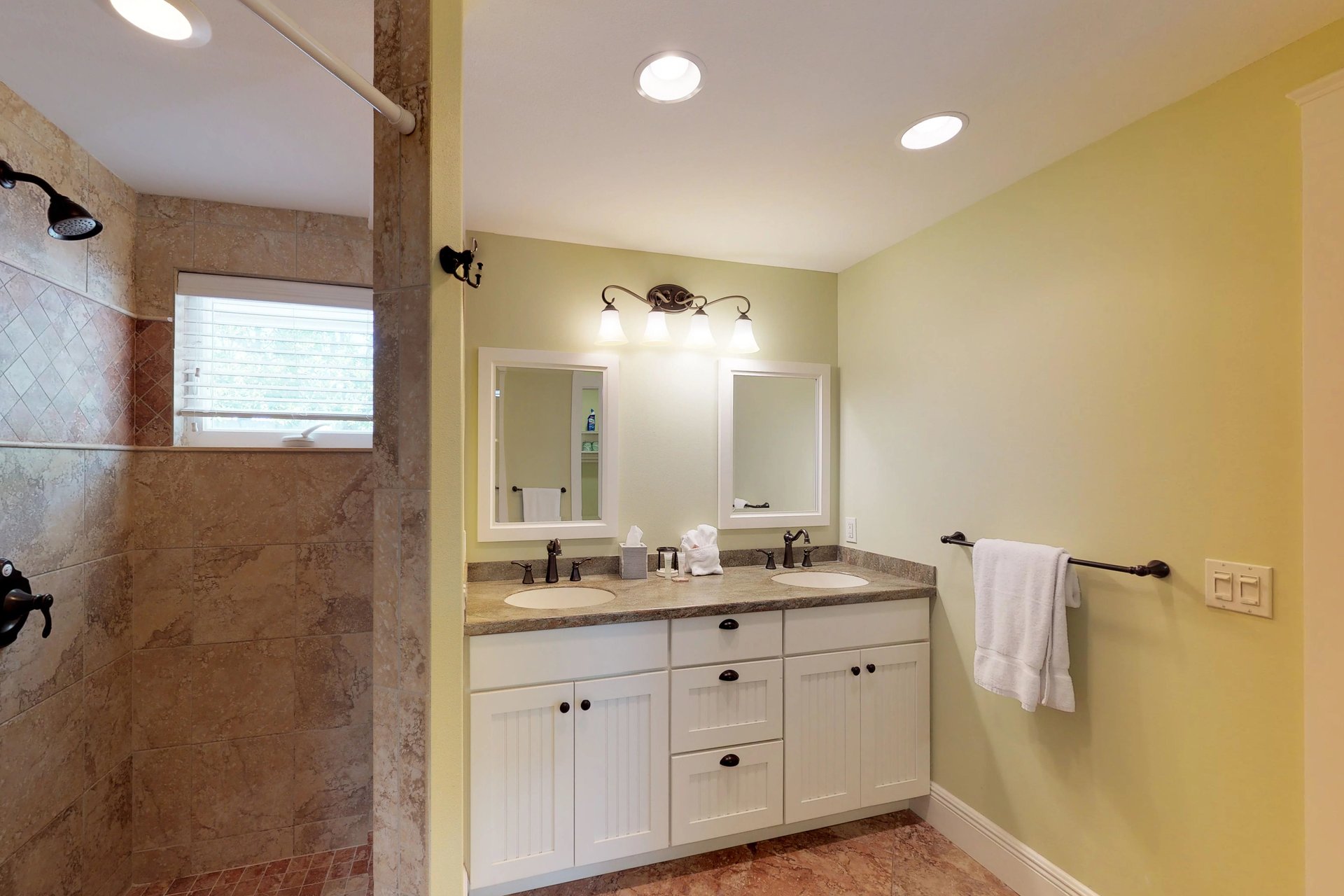 Paradise Pointe 22