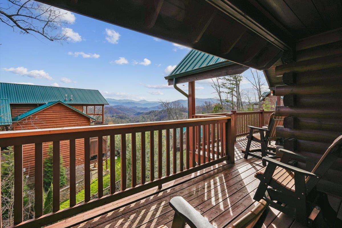 07Balcony