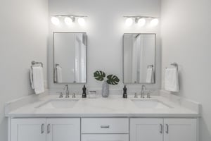 2nd King Suite, 2nd Floor