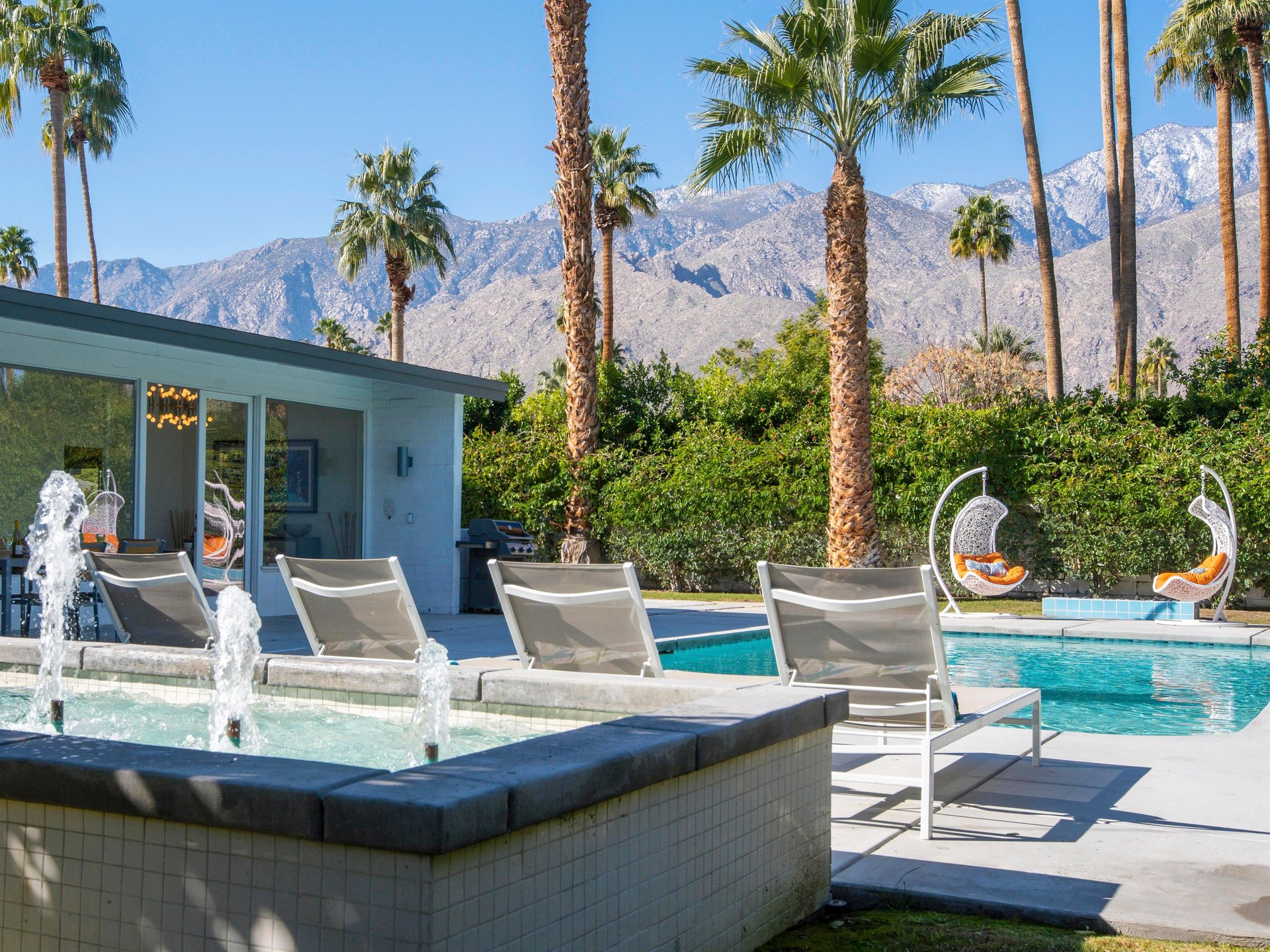 Jacuzzi Fountains