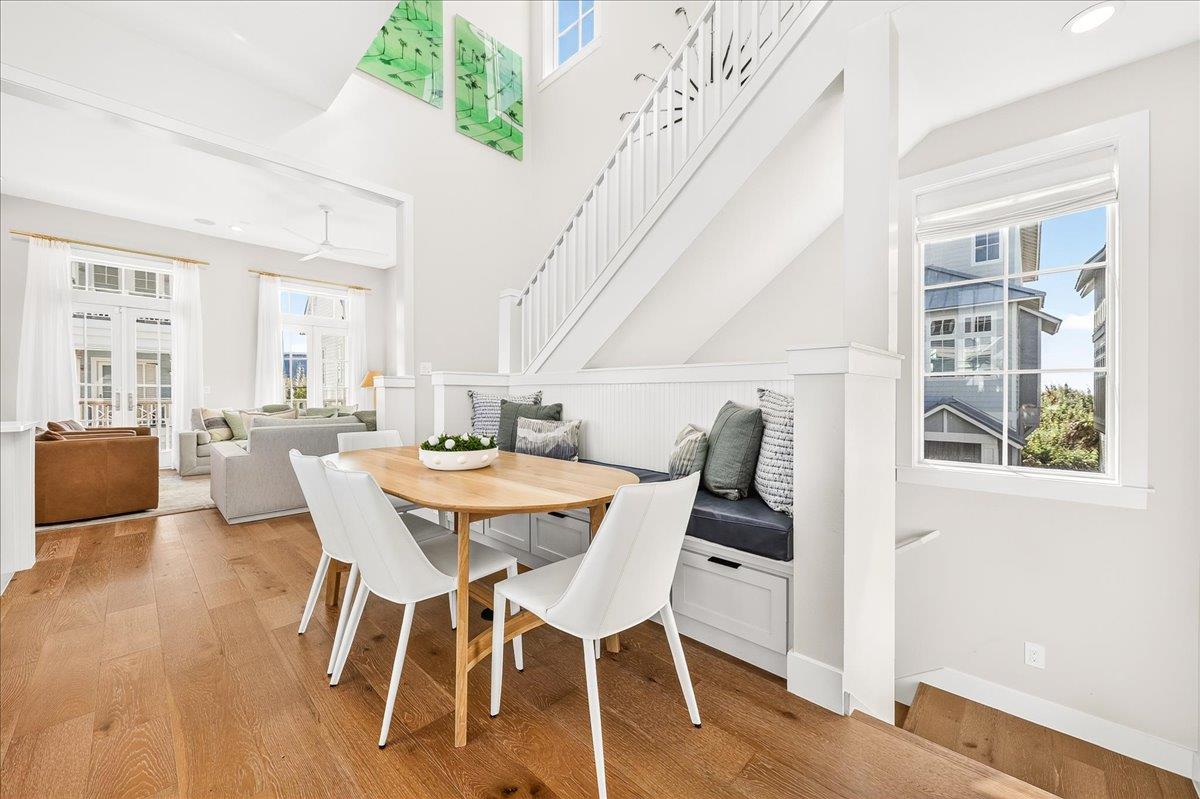 Breakfast Nook, 2nd Floor