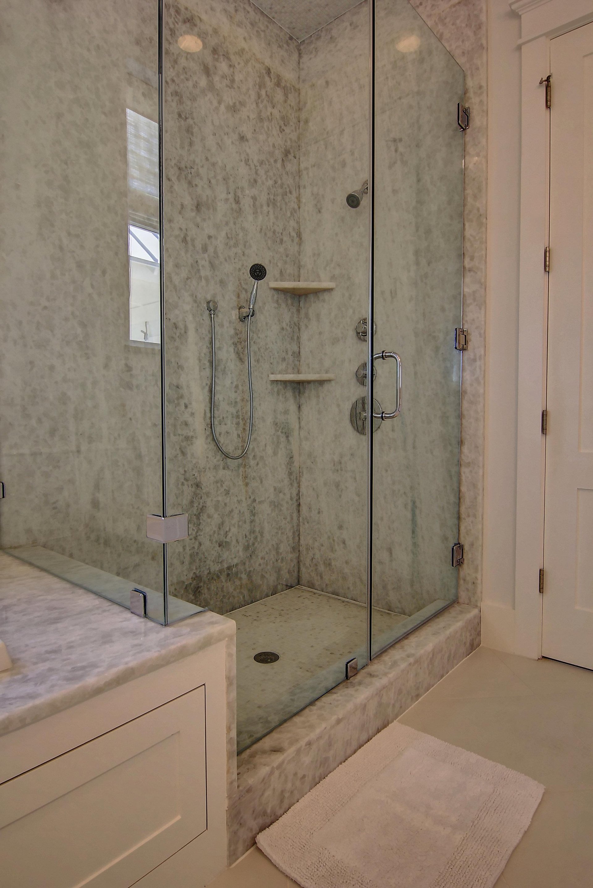 2nd Floor, Primary King Bathroom