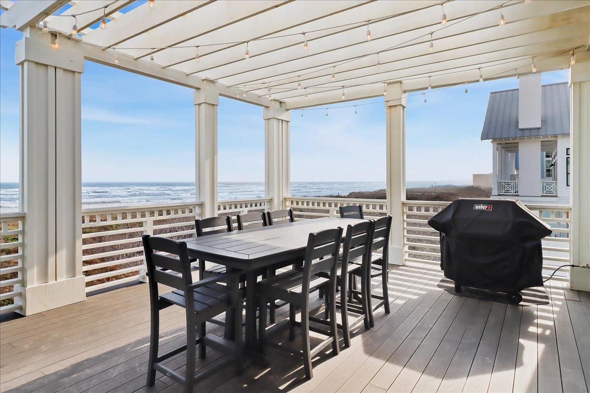 3rd Floor, Living Room Deck