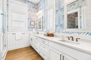 Primary King Bathroom, 2nd Floor