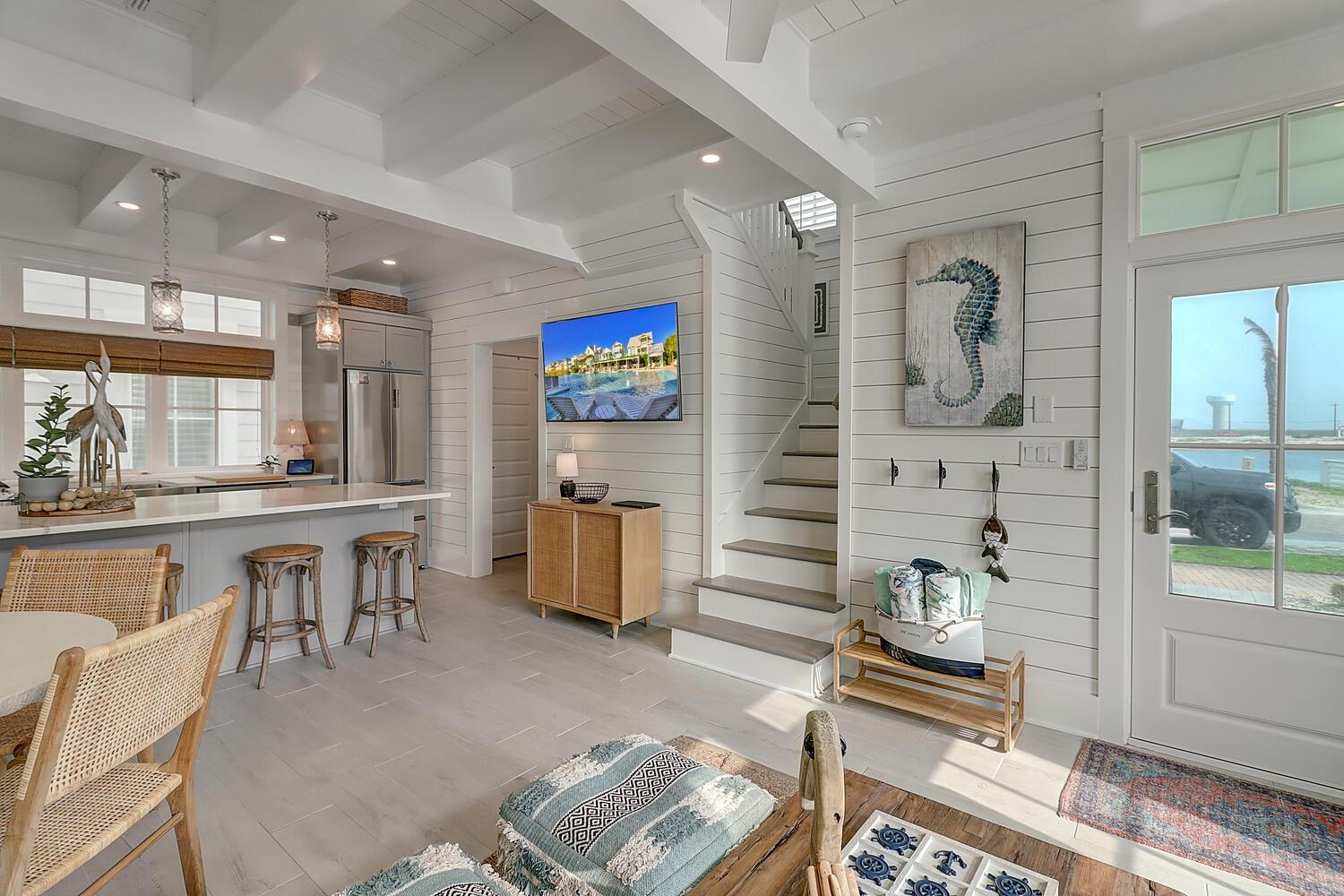 1st Floor Living Area