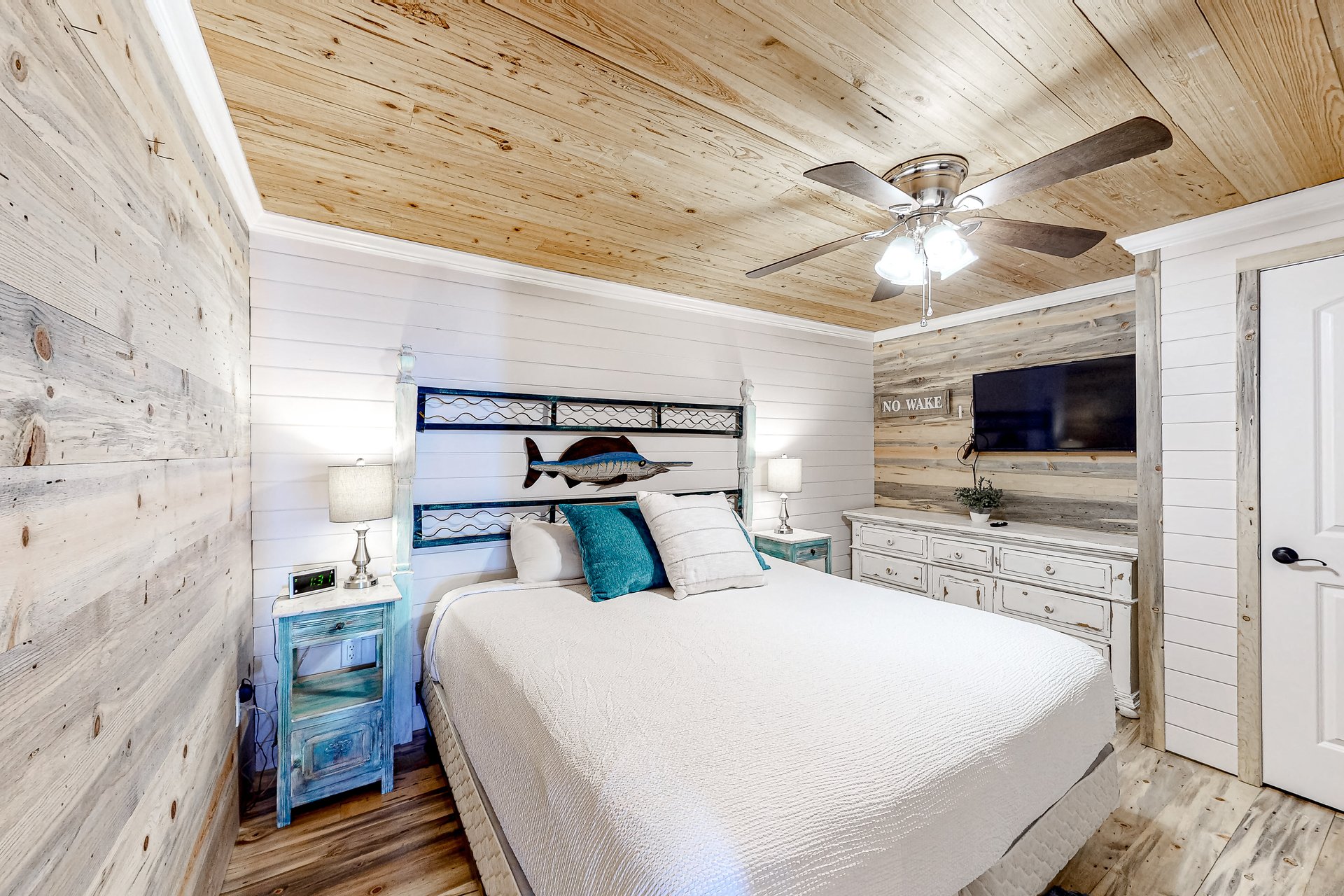 Costa Del Sol A7 Livin it Up 30