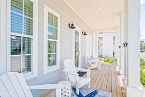 Entry Deck, 1st Floor