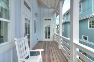 Shared King Balcony, 2nd Floor