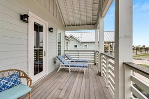 Primary King Balcony