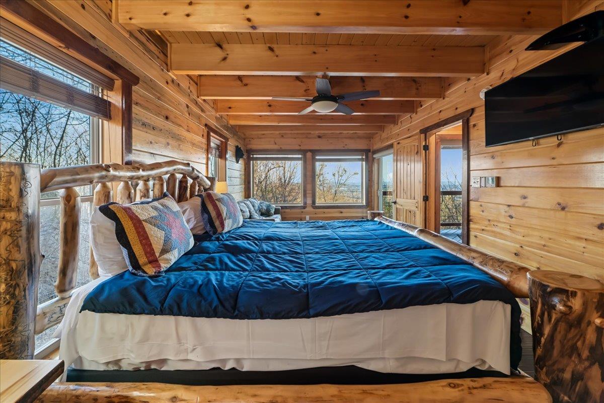 58Primary Bedroom