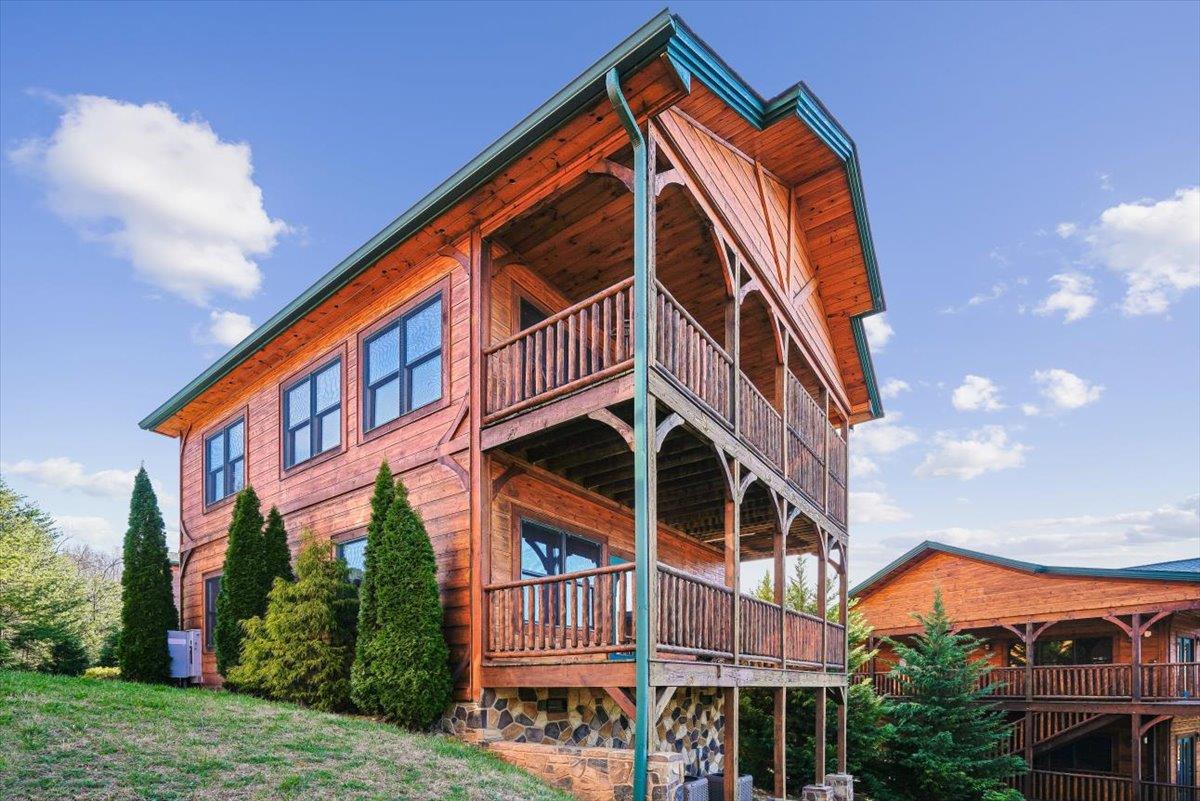04Back Elevation