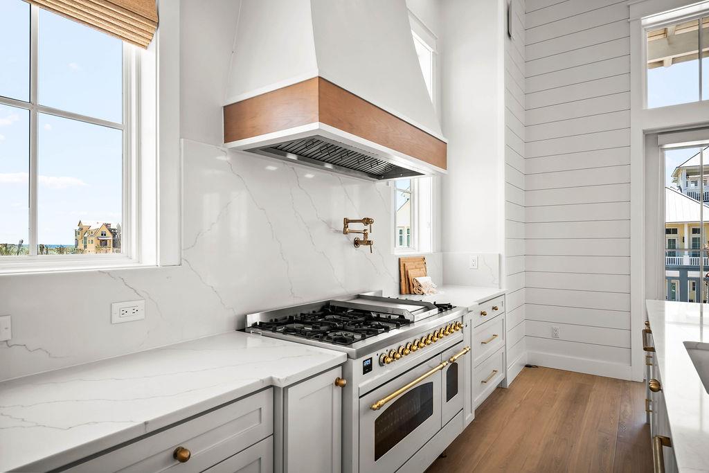 2nd Floor, Kitchen