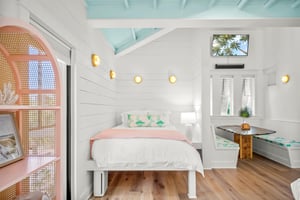 Detached KingTwin Suite, 2nd Floor