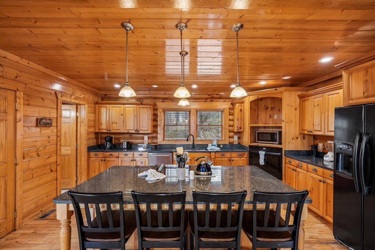 22Kitchen