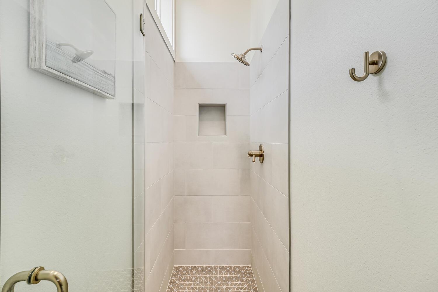 Full Bathroom, 1st Floor