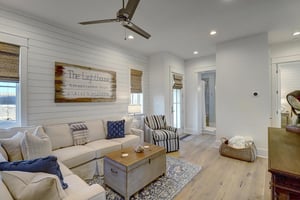 1st Floor Sitting Area