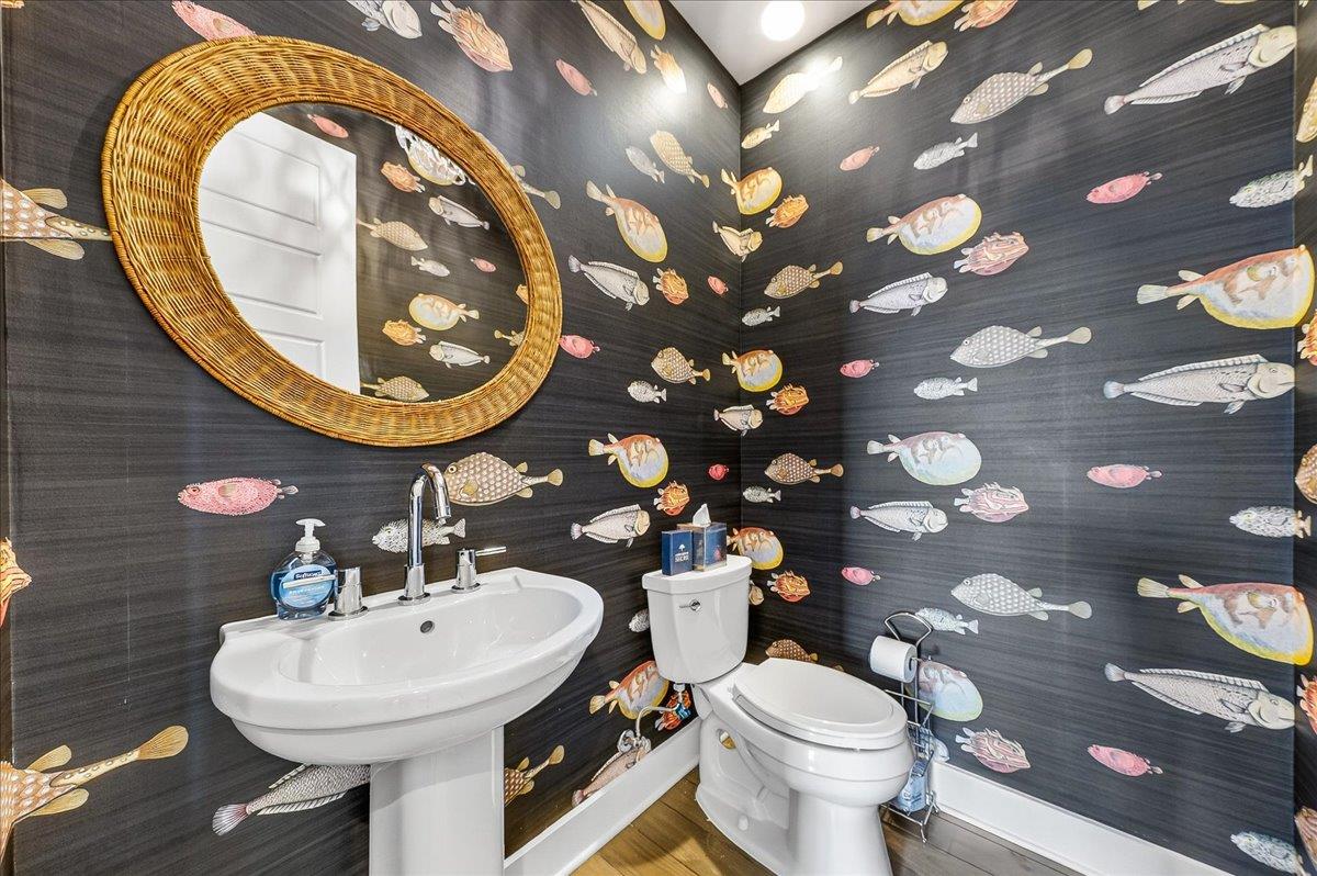 2nd Floor, Shared Bathroom