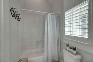 2nd Floor TwinTwin, TwinQueen Bunk Room