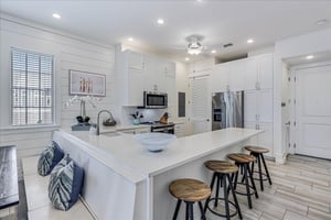 Kitchen With Bar Seating
