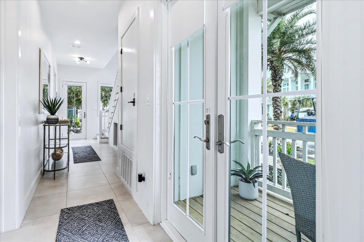 Hallway Side Porch, 1st Floor