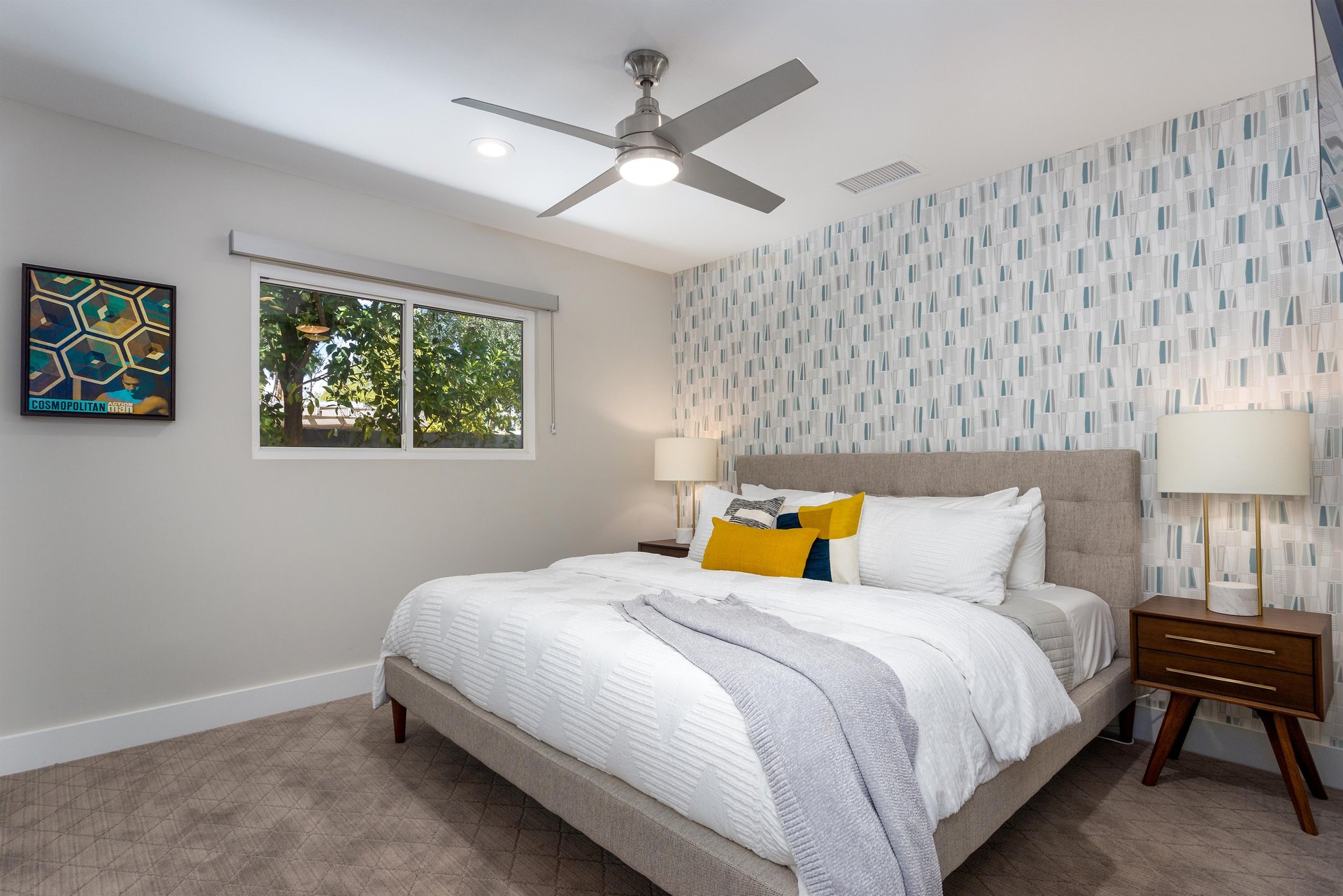 Wonderful printed wallpaper