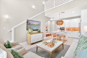 1st Floor, Living Room