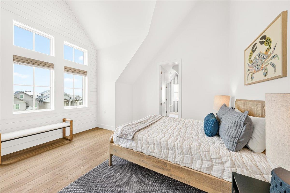Queen Bedroom, 3rd Floor