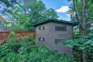 Side view of Bushwood Lodge, a 3bedroom cabin rental located in Gatlinburg
