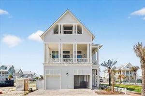 Private Driveway With Carport  Outdoor Shower