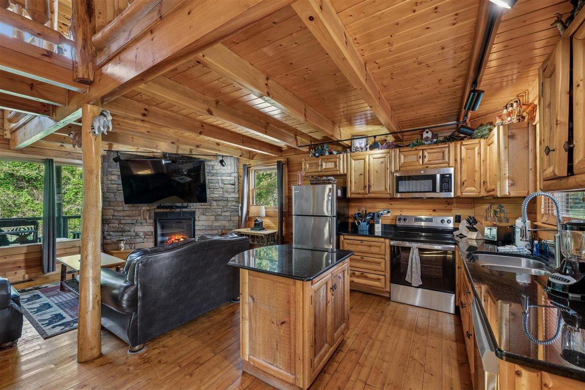 08Kitchen