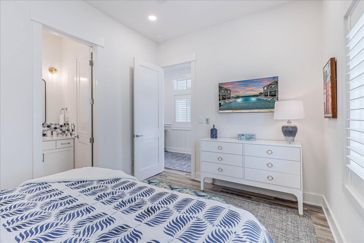1st Floor, First King Bedroom