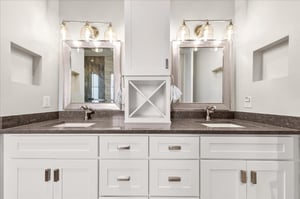 1st Floor, Primary King Bathroom